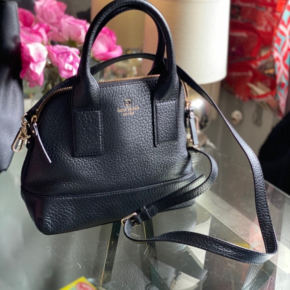 Kate Spade handbag. - Picture 2 of 3